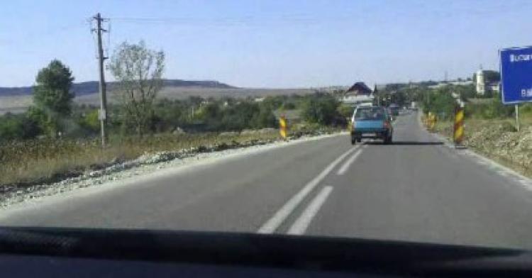 O şoferiţă beată a făcut show pe drumul dintre Mihail Kogălniceanu şi Hârşova - vezi video exclusiv!